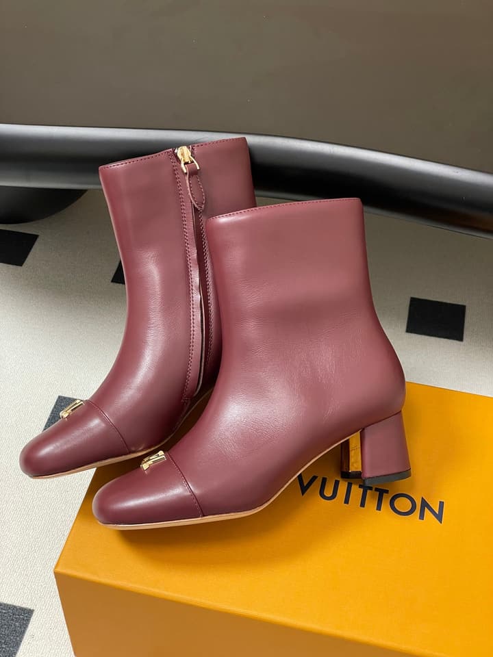 Louis Vuitton LV Swing Metal Heel Ankle Boots – 25SS Autumn/Winter Collection in Black