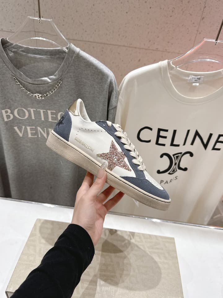 Golden Goose Distressed Sneakers in Light Pink