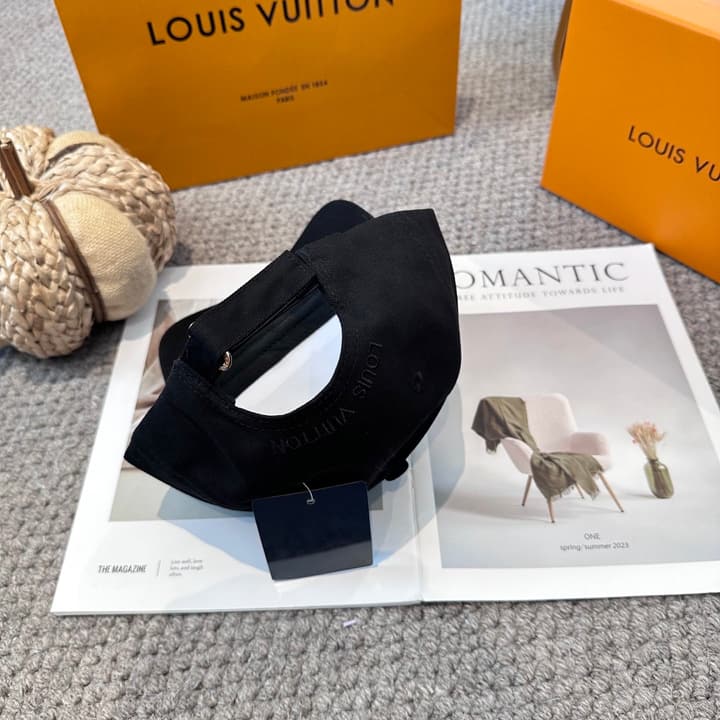 Louis Vuitton Unisex Baseball Cap – New Collection in Beige