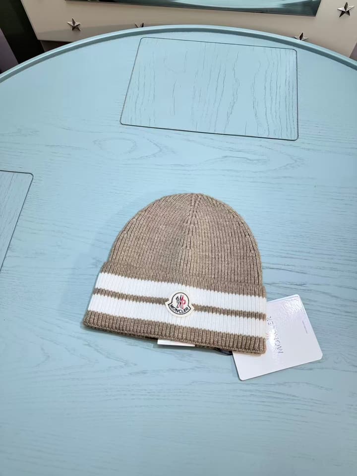 Moncler Classic Jacquard Knit Beanie – Kids Collection – 25FW in Classic Black Beanie