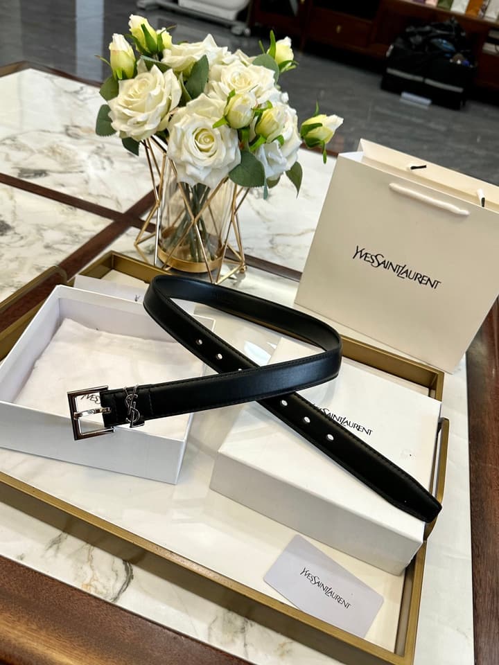 Saint Laurent Classic Leather Belt – 3.0cm
