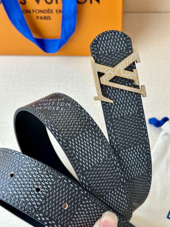 Louis Vuitton Dimension Monogram Reversible Belt in Gold Hardware