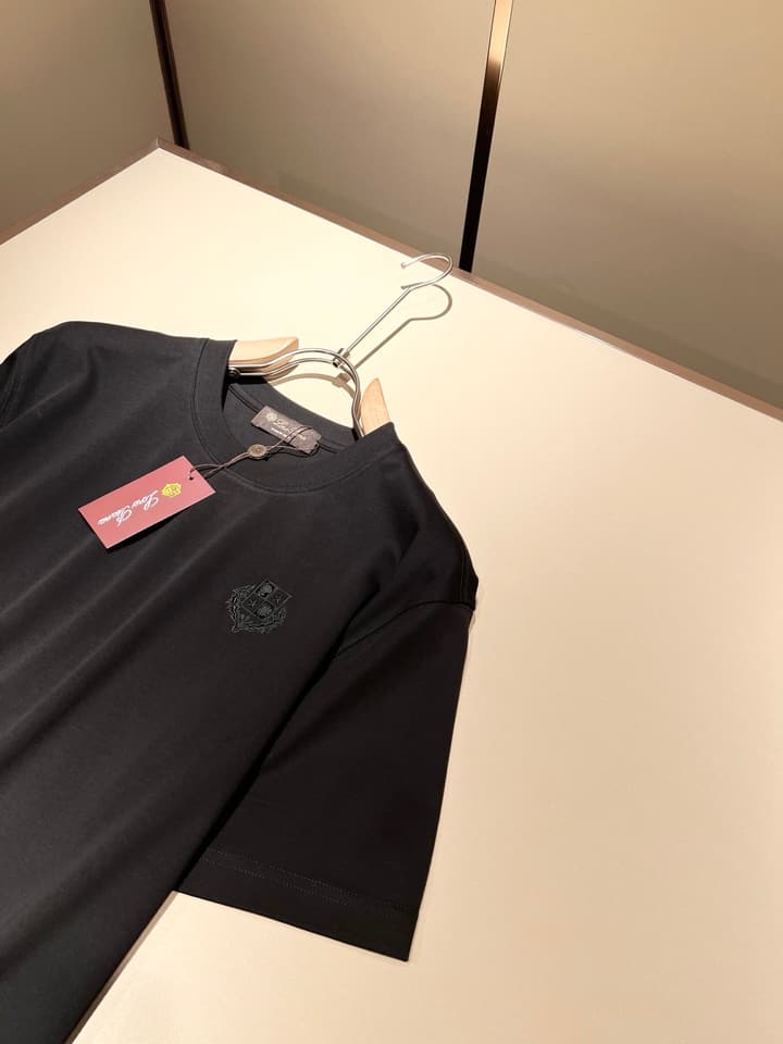 Loro Piana Men's Logo Rubberized Short Sleeve T-Shirt – Spring/Summer 2025 in Charcoal Gray