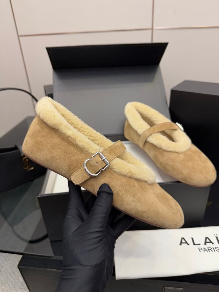 Alaïa Wool-Lined Mary Jane Ballerina Flats – 25SS/FW Collection in Black Suede