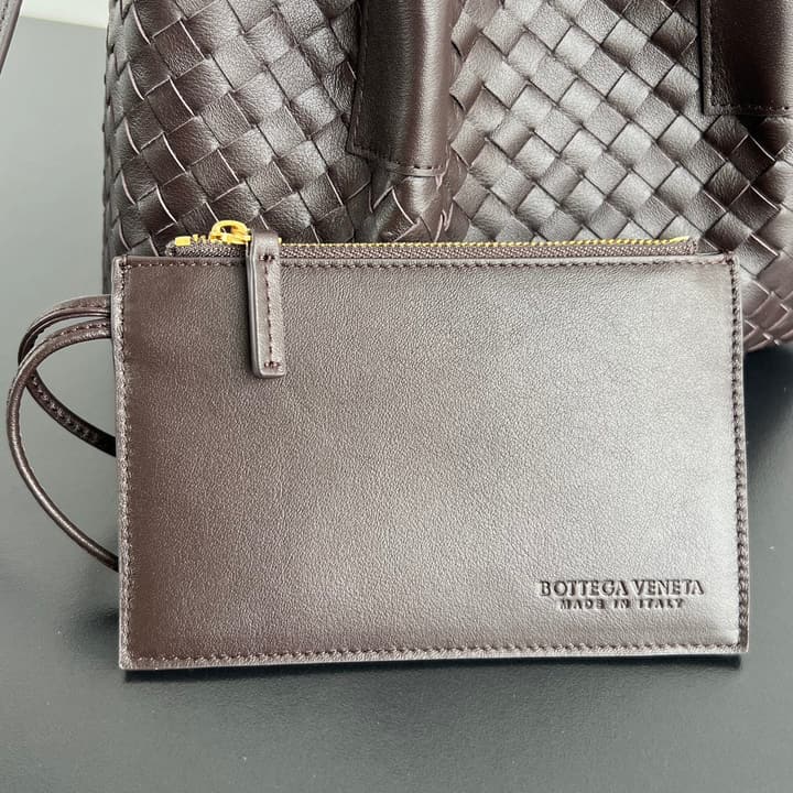 Bottega Veneta Pinacoteca Small Tote Handbag – 2025SS in Burgundy With Light Blue Lining A