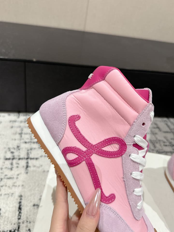 Loewe Flow Runner 2.0 Runway Sneakers – 25SS in All White With Gum Sole