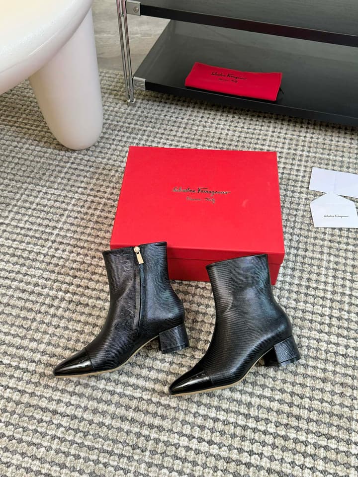 Ferragamo Pointed Toe Chunky Heel Ankle Boots – Autumn/Winter Collection in Black Patent