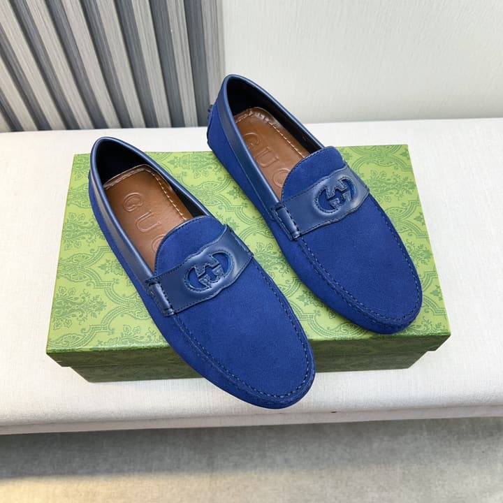 Gucci Premium Leather Loafers in Black Embossed Leather