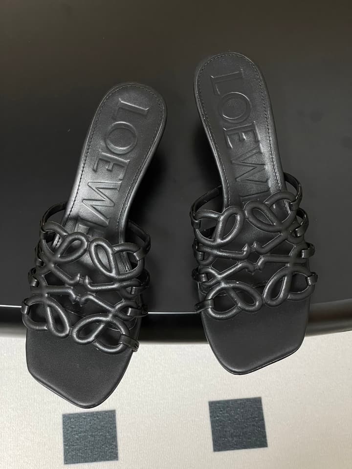 Loewe Hollow-Out Woven Kitten Heel Mules – 25SS Collection in Black