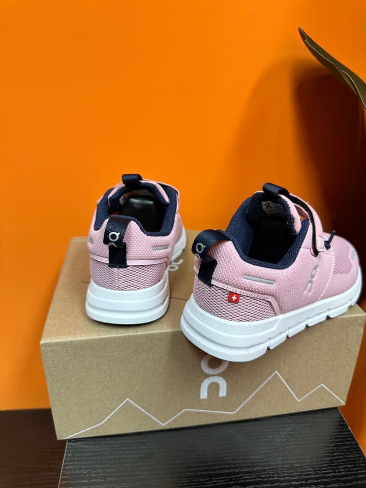 On Kids Running Sneakers – Kids Collection in Black