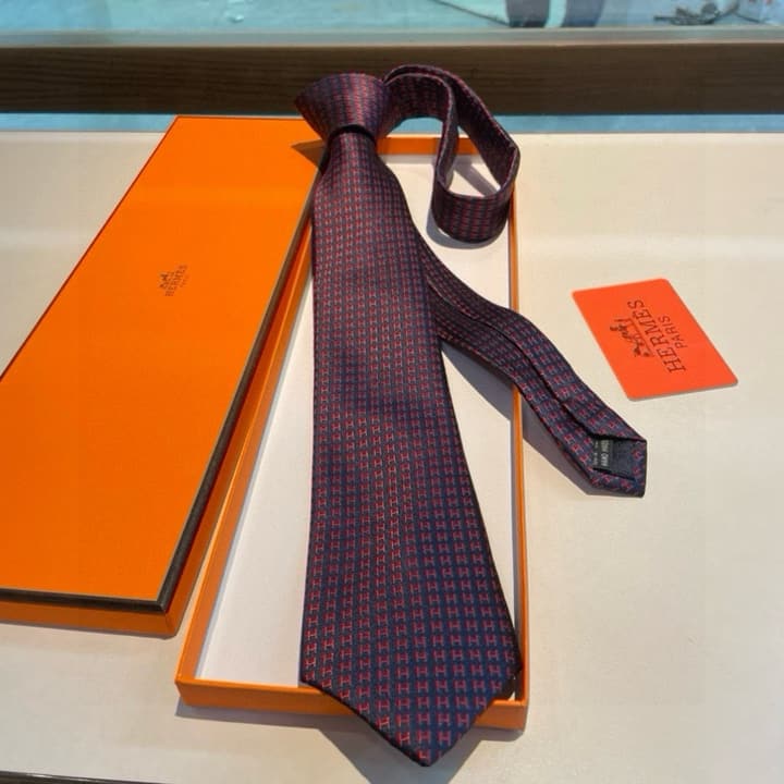 Hermès H-Letter Men's Silk Tie Series in Burgundy Microdot