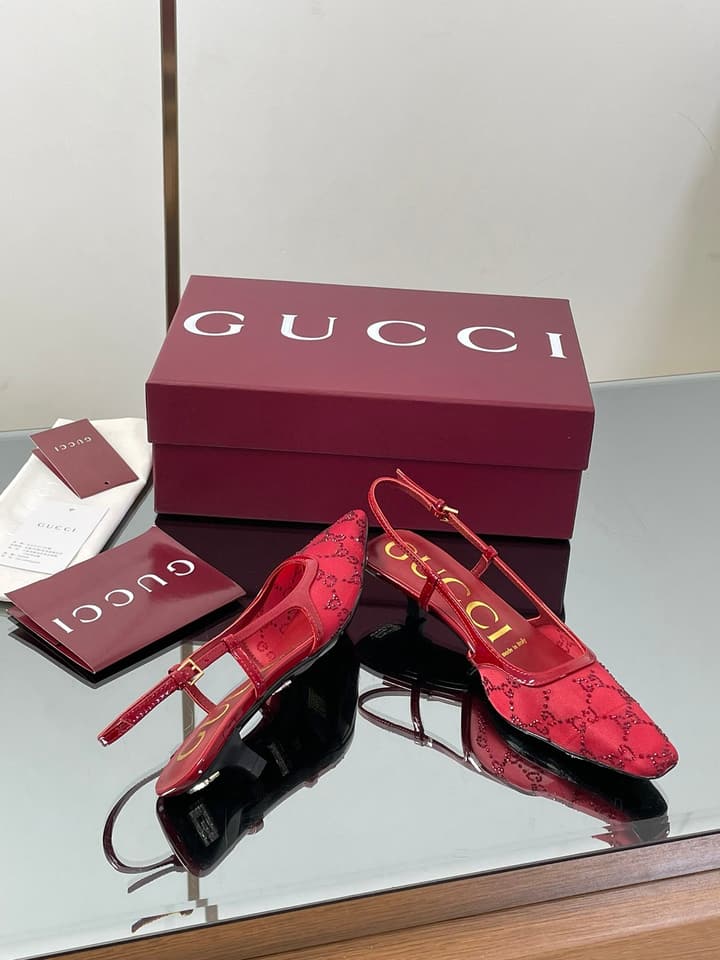 Gucci Cosmogonie GG Crystal Slingback Sandals – 2025 Early Autumn Collection in Black Crystal Gg