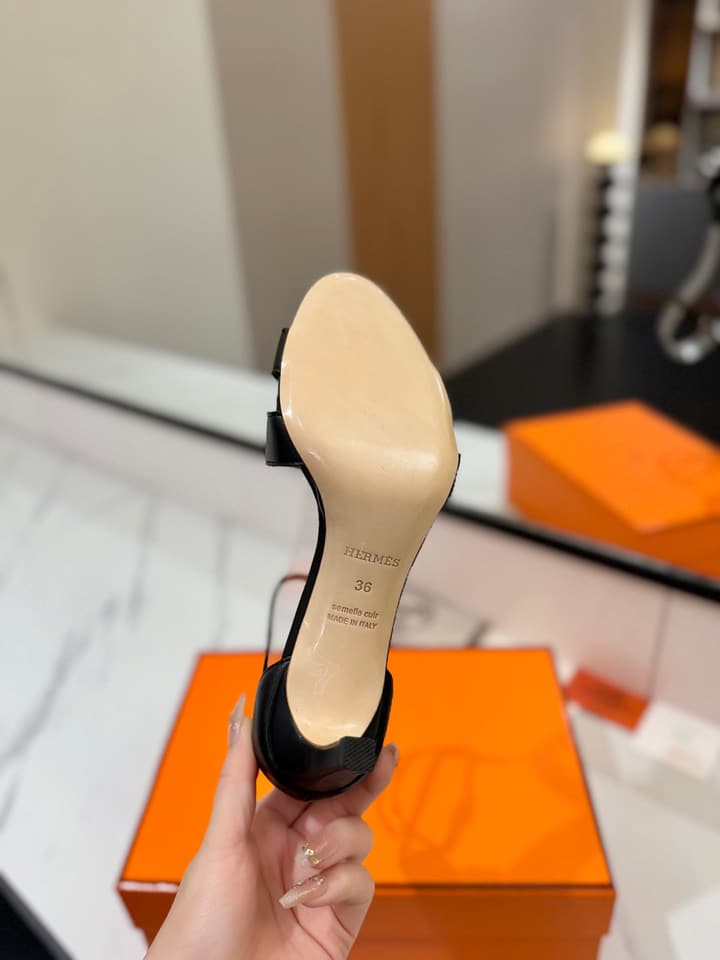 Hermès Classic Smooth Cowhide Heels – 6.5cm in All White