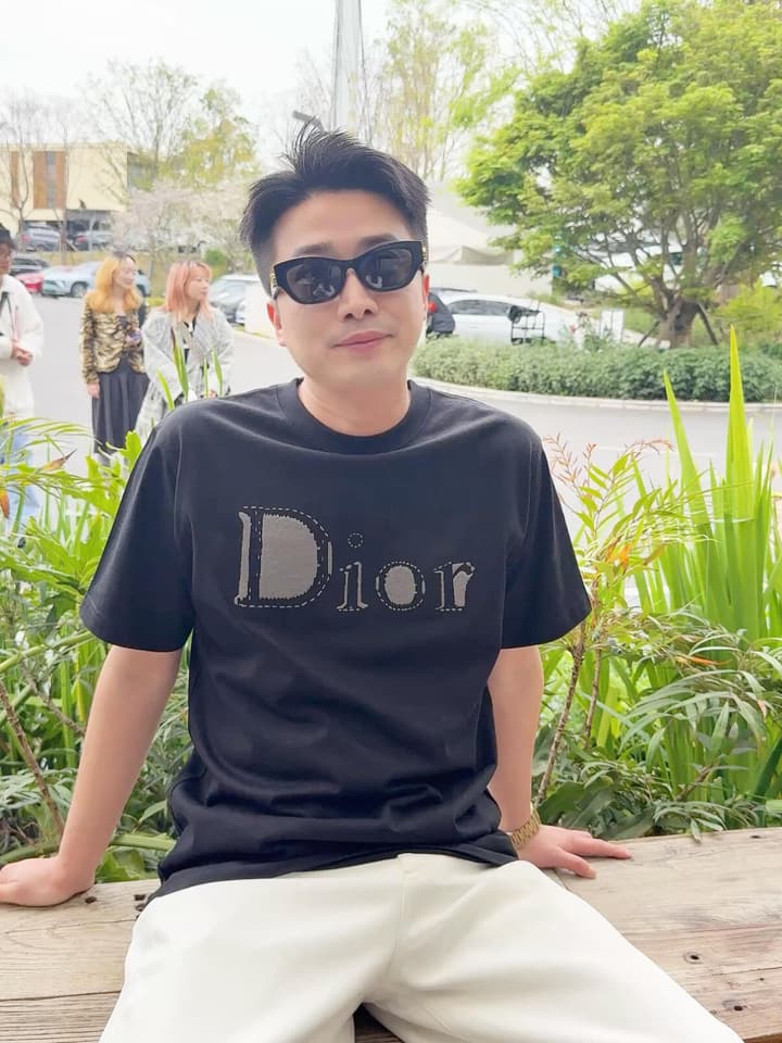 Dior Reverse Embroidered Loose Fit T-Shirt – Summer Collection 2026 in Black