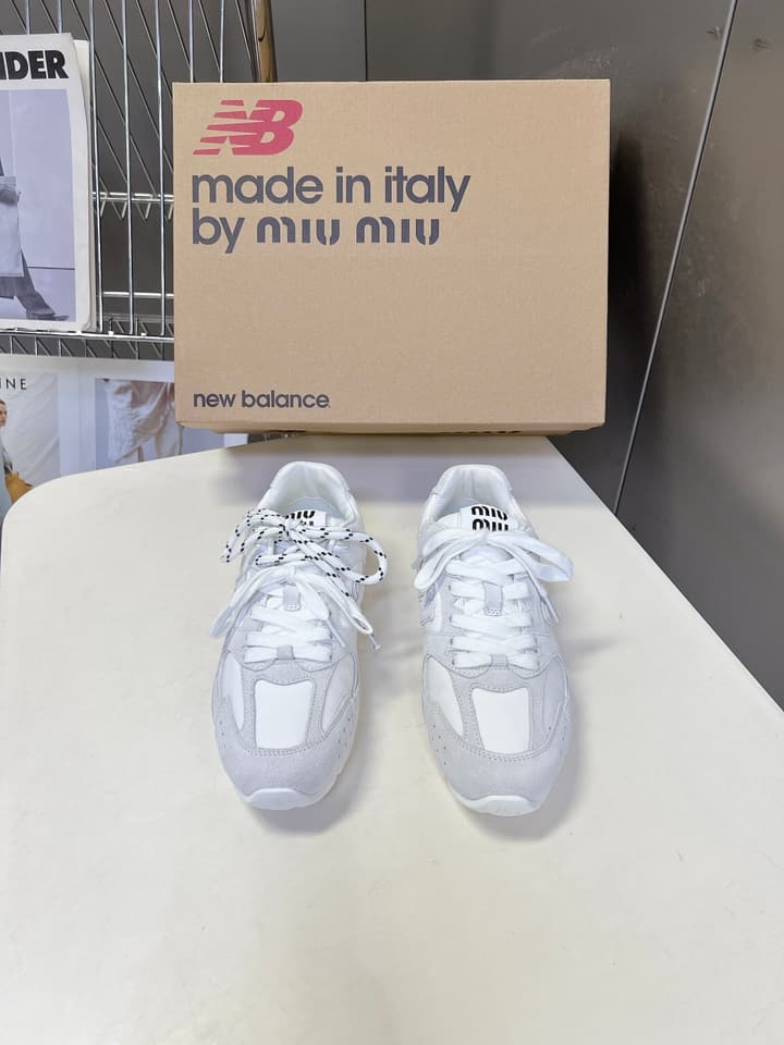 Miu Miu x New Balance 530 SL Sneakers