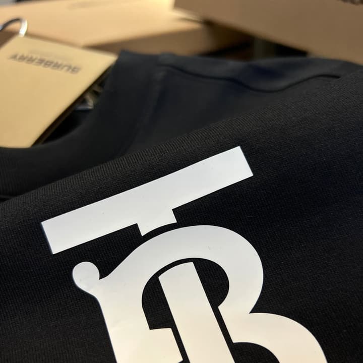 Burberry Monogram Pattern Cotton Loose T-Shirt – Spring/Summer Collection in Black