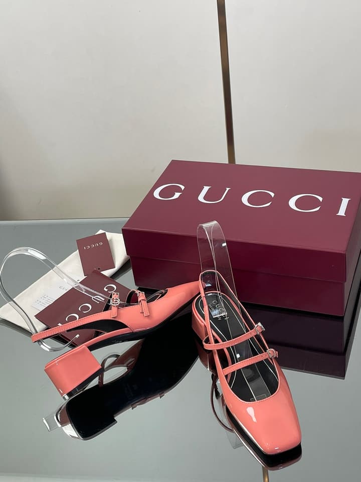 Gucci Crystal Double G Slingback Pumps – 2025 Fall Collection in Burgundy Red