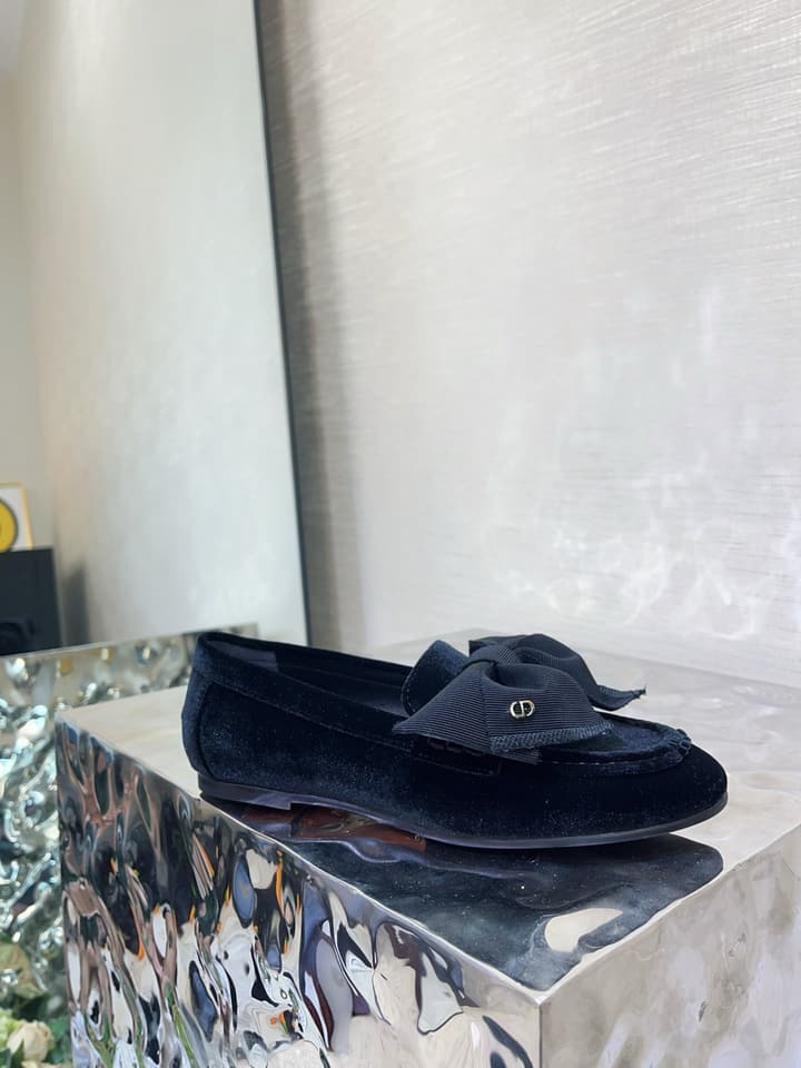 Dior Diorissimo Velvet Loafers – 2025 Autumn Collection