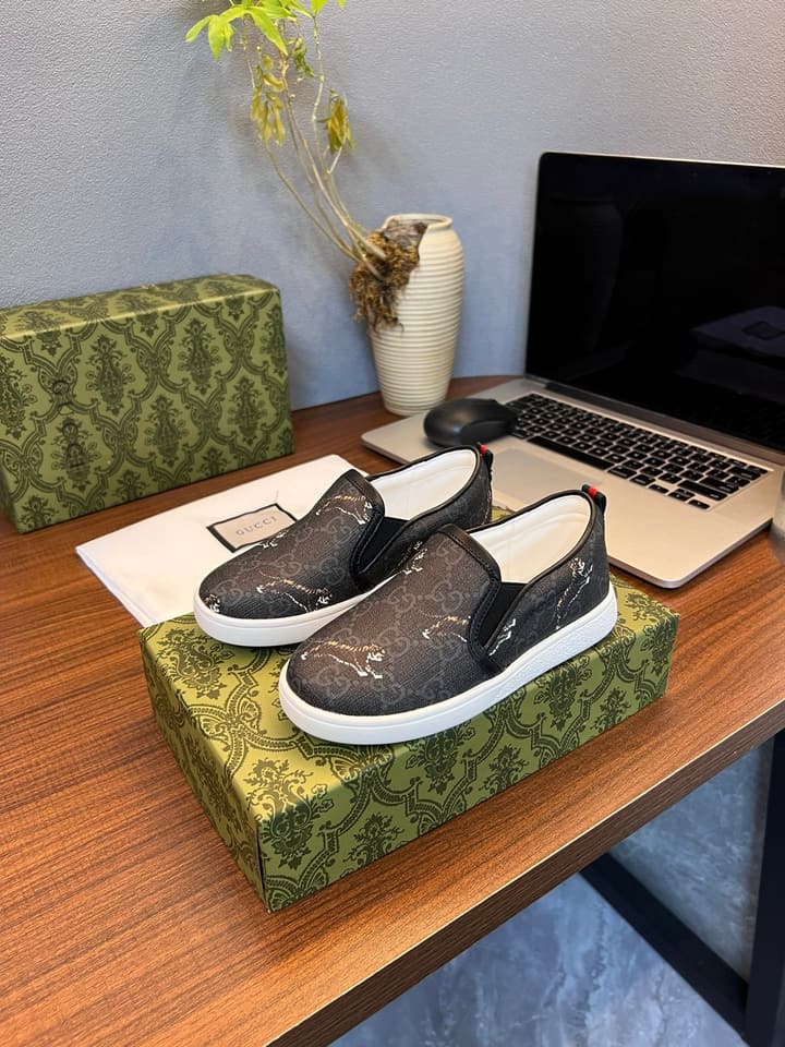 Gucci Kids Sheepskin-Lined Sneakers – Kids Collection