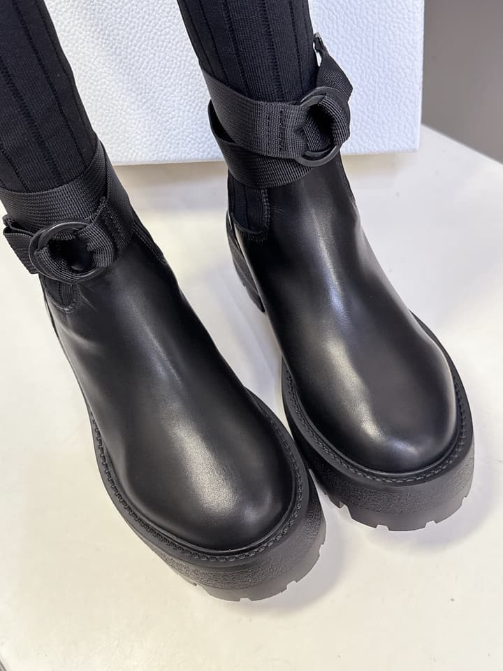 Dior Autumn/Winter Knight Knee-High Boots in Black Knit Sock Boot