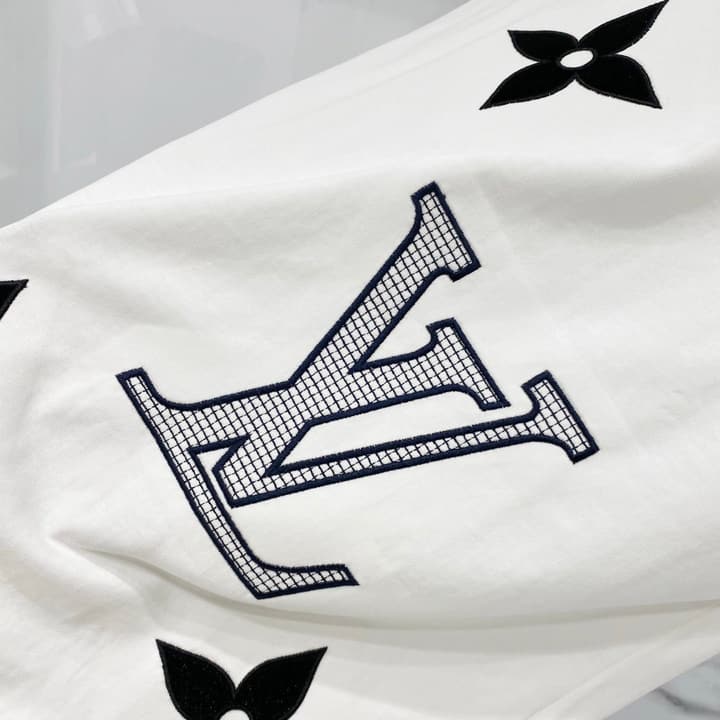 Louis Vuitton 320g Clover Grid Embroidery T-Shirt in Black