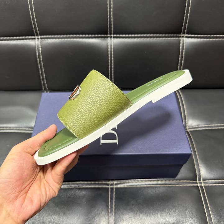 Dior Men's Pebbled Leather and Suede Slides – Spring/Summer Collection 2025 in Black Pebbled Leather Cross Strap