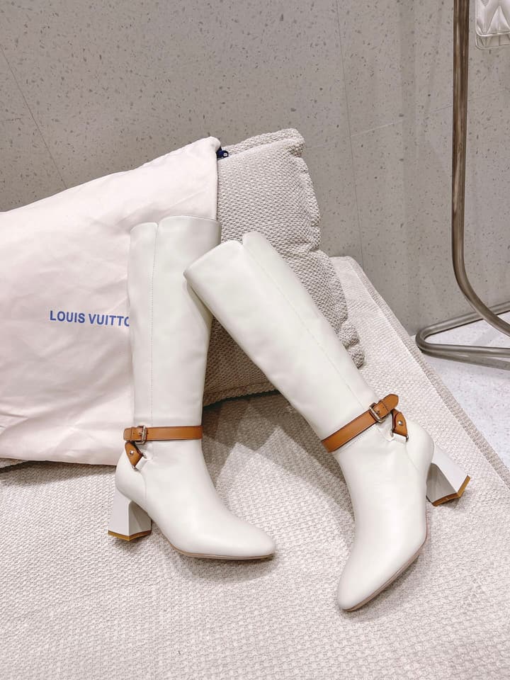 Louis Vuitton Parisienne Leather Knee-High Boots in Black Leather