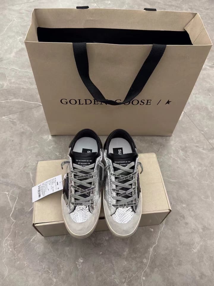 Golden Goose Superstar Sneakers – 2024 New Collection in Silver Checkered With Black Star