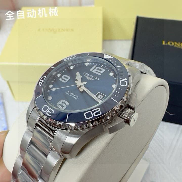 Longines Conquest HydroConquest Automatic Watch in Black Dial Steel Band