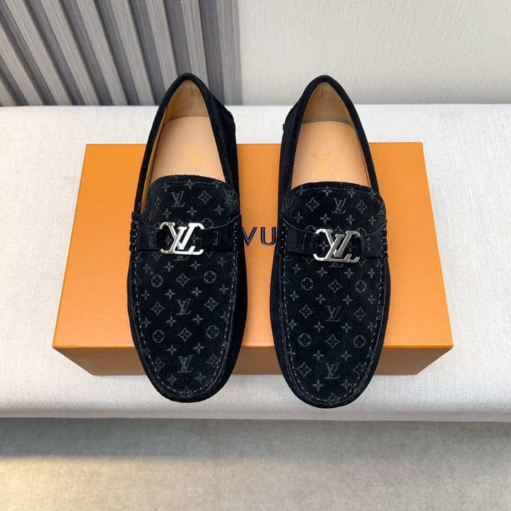 Louis Vuitton Pebbled Leather Driving Shoes in Black Textured Leather