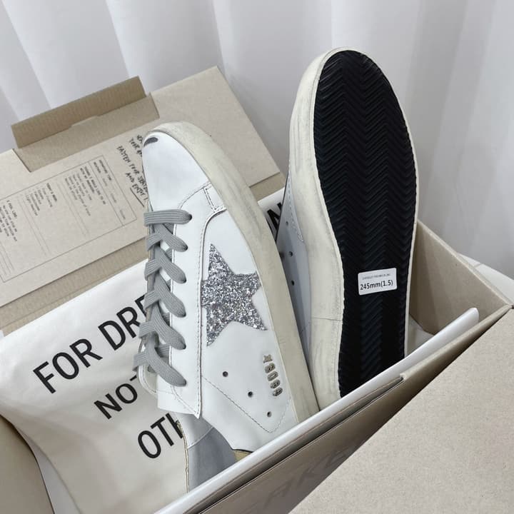 Golden Goose Superstar Graffiti Sneakers – SS22 in Black Star Rose Gold Toe