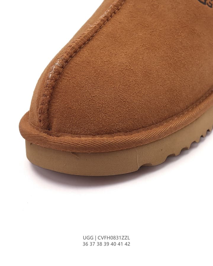 UGG Sheepskin Slippers Snow Boots in Chestnut With Ribbed Collar