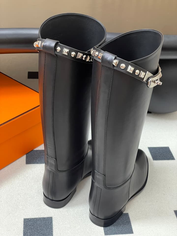 Hermès Jumping Series Kelly Buckle Knee-High Boots in Black