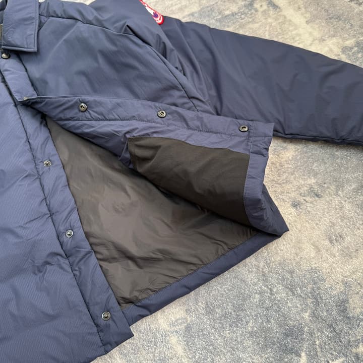 Canada Goose Lodge Series Coach Down Jacket – 2025 in Navy Blue