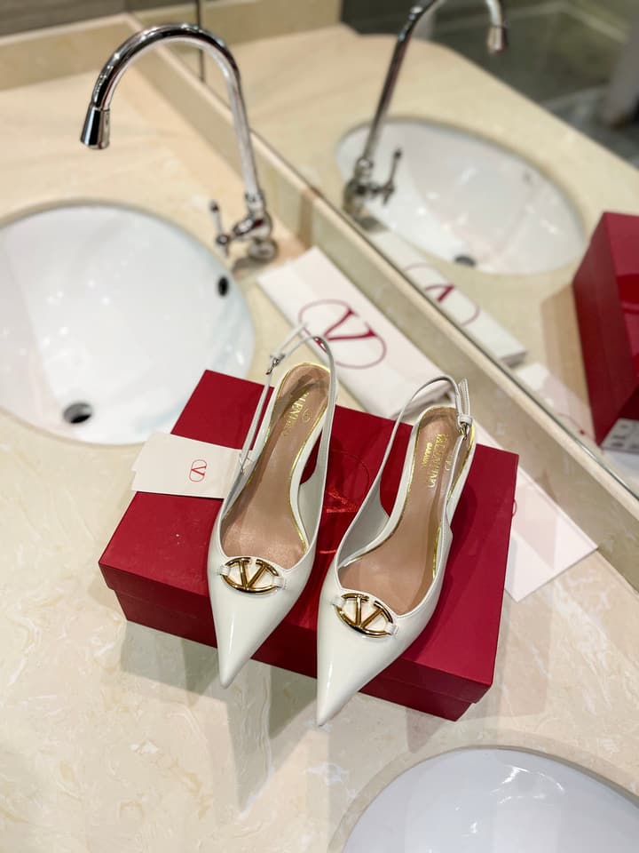 Valentino VLogo Signature Patent Leather Slingback Heels – 2024 Collection in Nude Leather