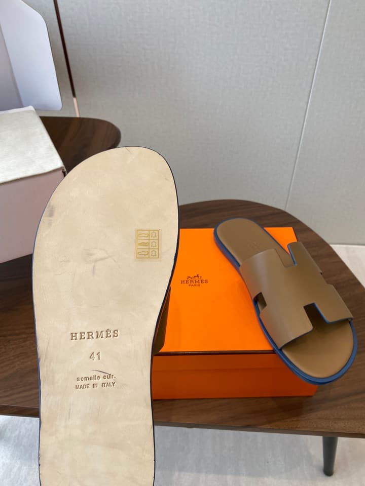 Hermès Izmir Series Men's H-Slide Sandals in Classic Black
