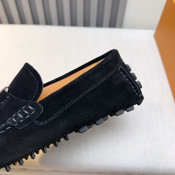 Louis Vuitton Pebbled Leather Driving Shoes in Black Smooth Leather