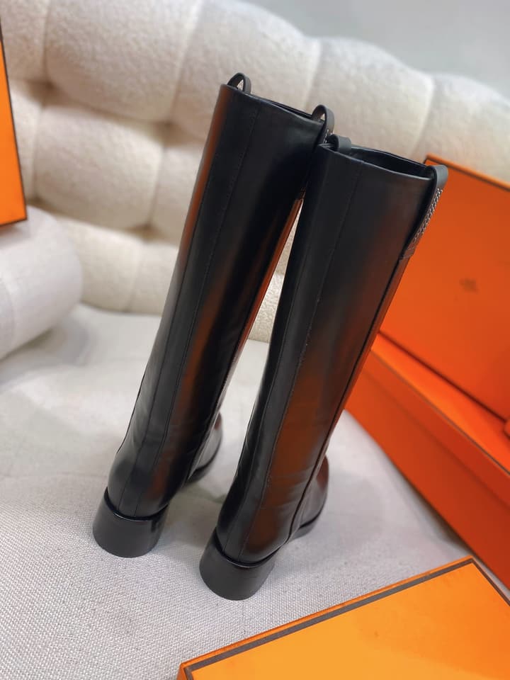 Hermès Horse H Knee-High Equestrian Boots in Black Leather