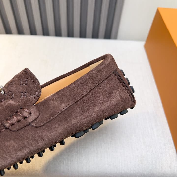 Louis Vuitton Pebbled Leather Driving Shoes in Black Textured Leather
