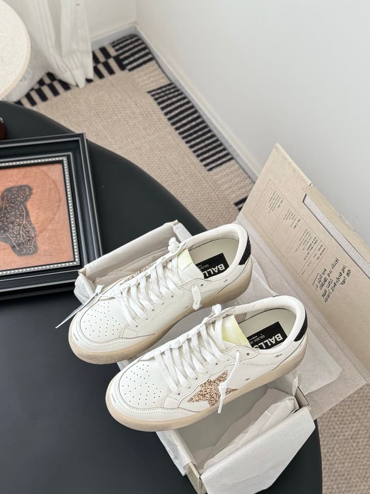 Golden Goose Graffiti Distressed Sneakers – 2024 Collection in White With Plain Laces