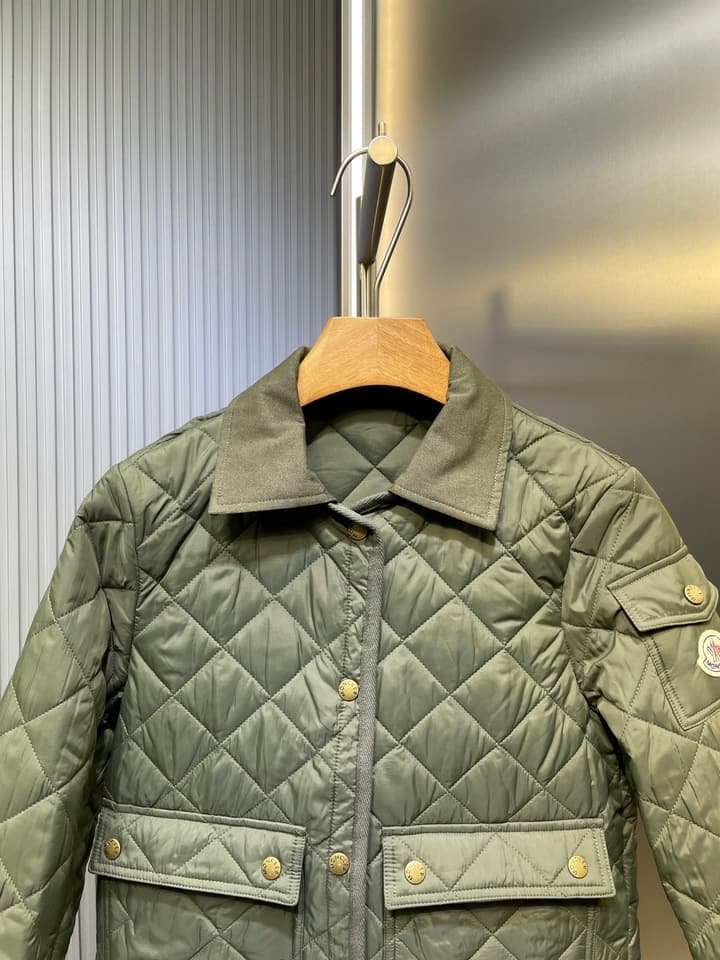 Moncler Quilted Padded Jacket – 2025 Collection in Black Quilted