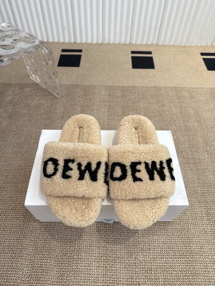 Loewe Classic Autumn/Winter Wool Slippers in Black With White Text