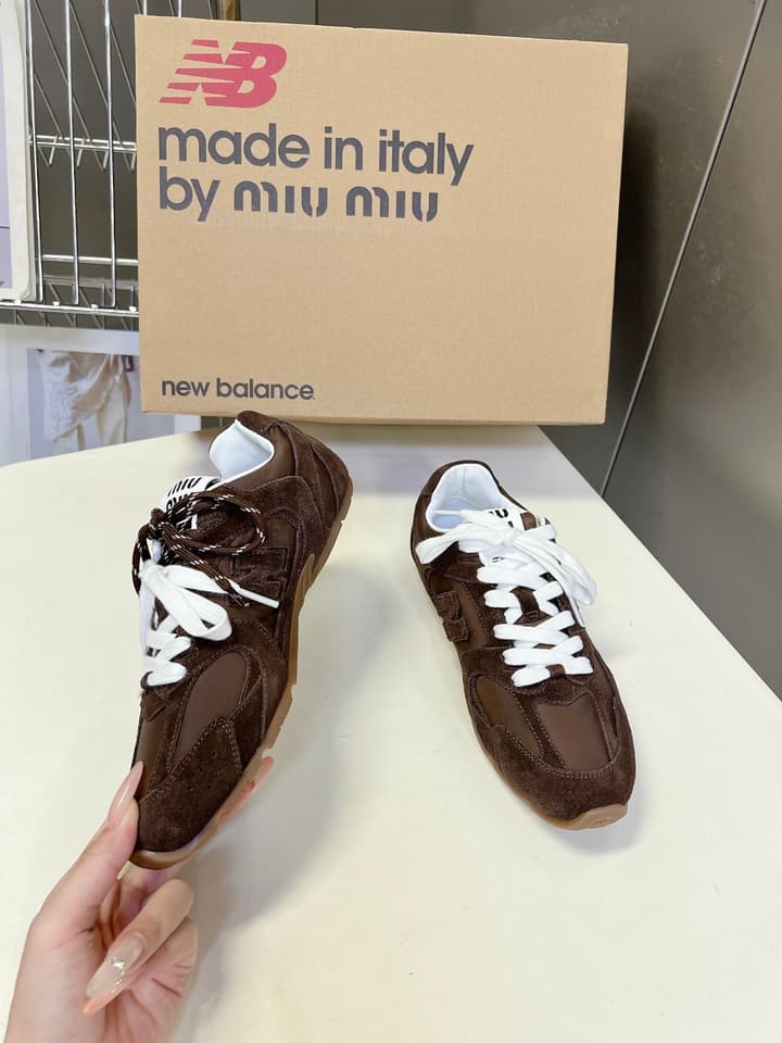 Miu Miu x New Balance 530 SL Sneakers
