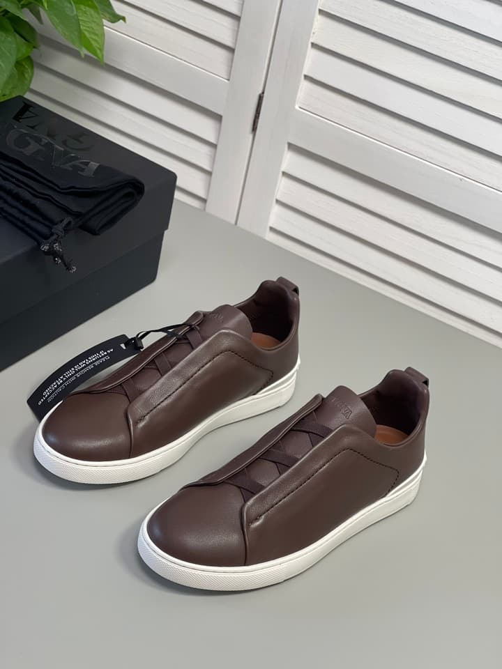 Zegna SECONDSKIN Triple Stitch Low-Top Sneakers in Navy Smooth Leather