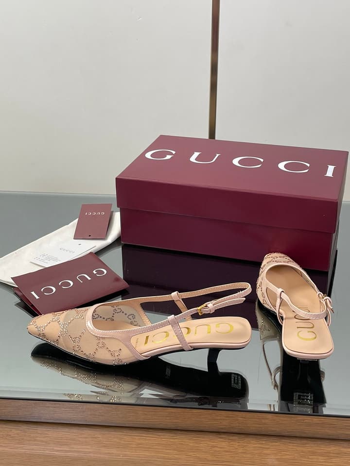 Gucci Cosmogonie GG Crystal Slingback Sandals – 2025 Early Autumn Collection in Black Crystal Gg