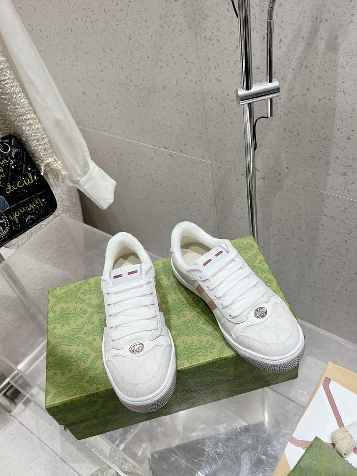 Gucci Screener Series Chunky Unisex Sneakers in Beige With Pastel Stripe And Pink Toe