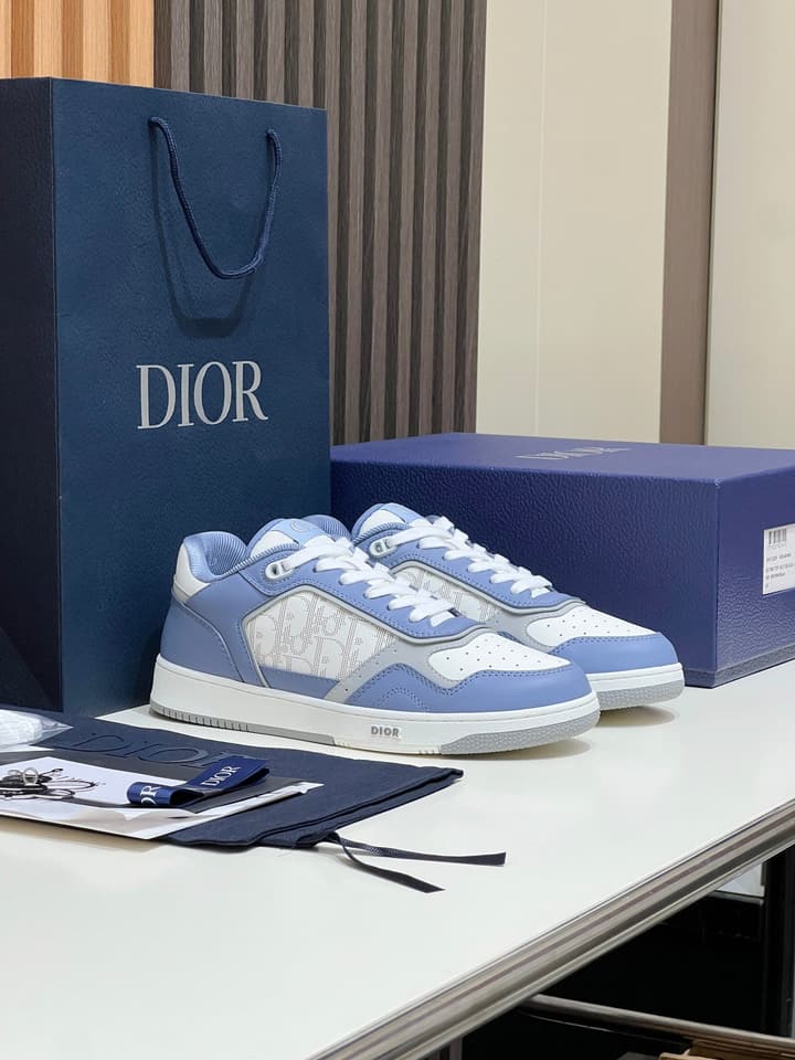 Dior B27 Unisex Sneakers – 2025 Collection in Light Blue And White