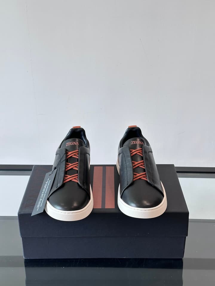 Zegna Men's Low-Top Leather Sneakers in Black & White