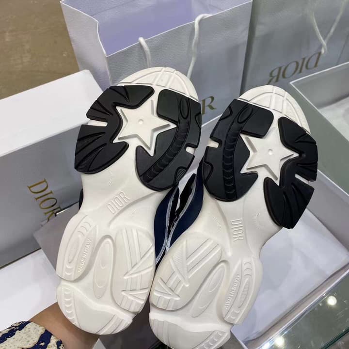Dior D-Wander Casual Sneakers – 2023 Collection in Navy Oblique D-wander Sneaker 1