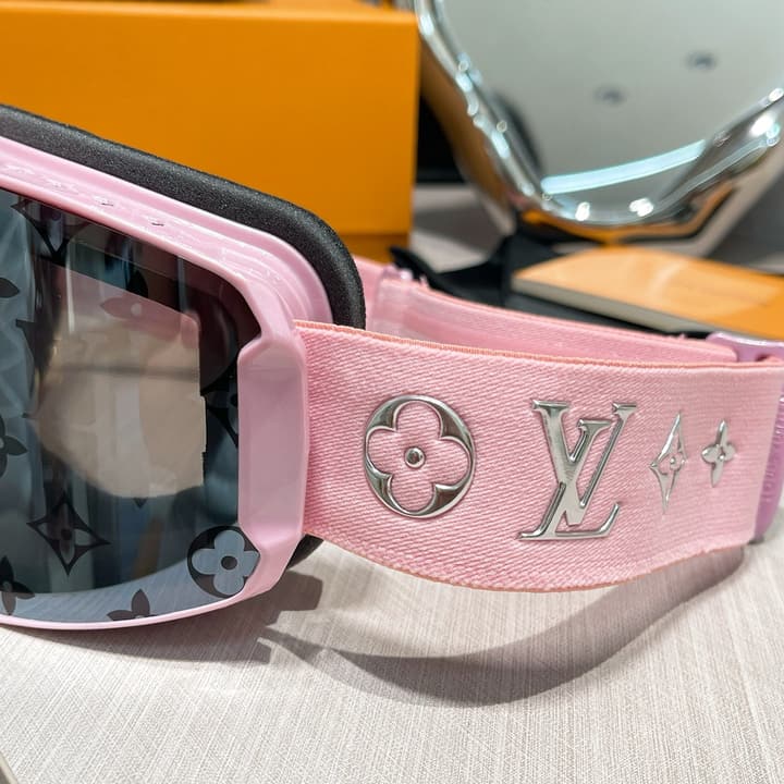 Louis Vuitton Ski Goggles in Black